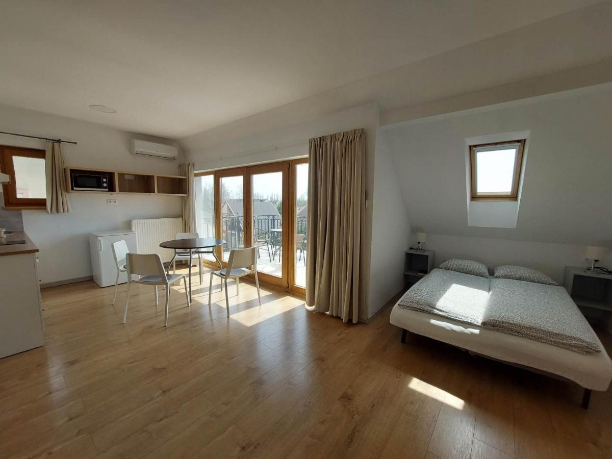 Familia Apartmanhaz