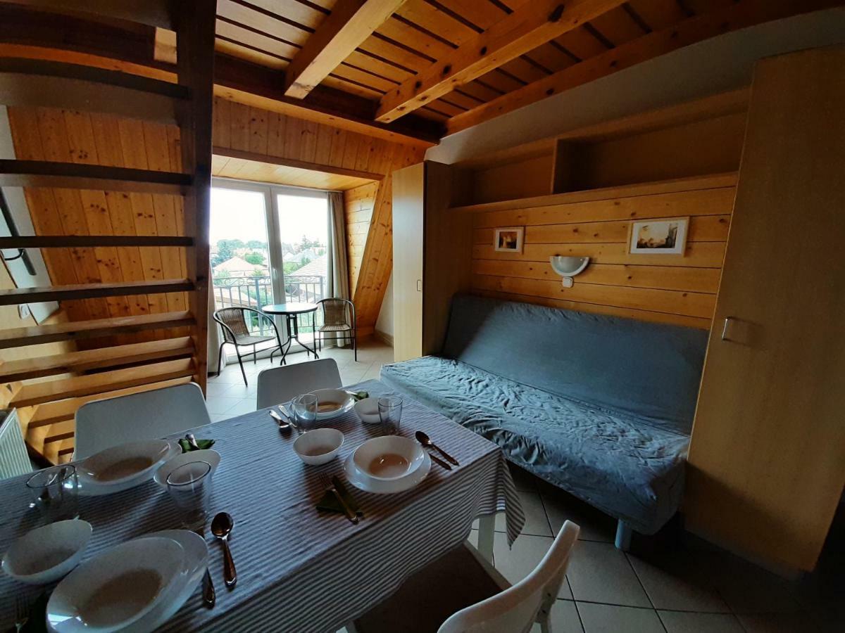 Familia Apartmanhaz